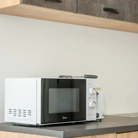 Modern Flat, Walk To Shops & Bus - Sleeps 3 Apartmán *