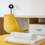 Modern Flat, Walk To Shops & Bus - Sleeps 3 Sliema