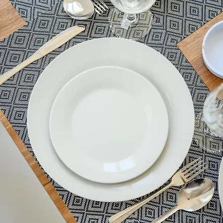 Lägenhet Modern Flat, Walk To Shops & Bus - Sleeps 3 Sliema